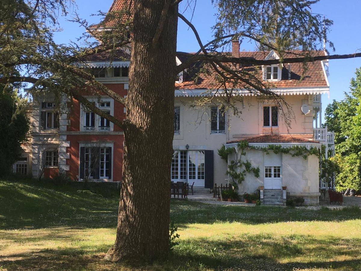 Manoir De L'Epine Bed & Breakfast Saint-Severin Ngoại thất bức ảnh